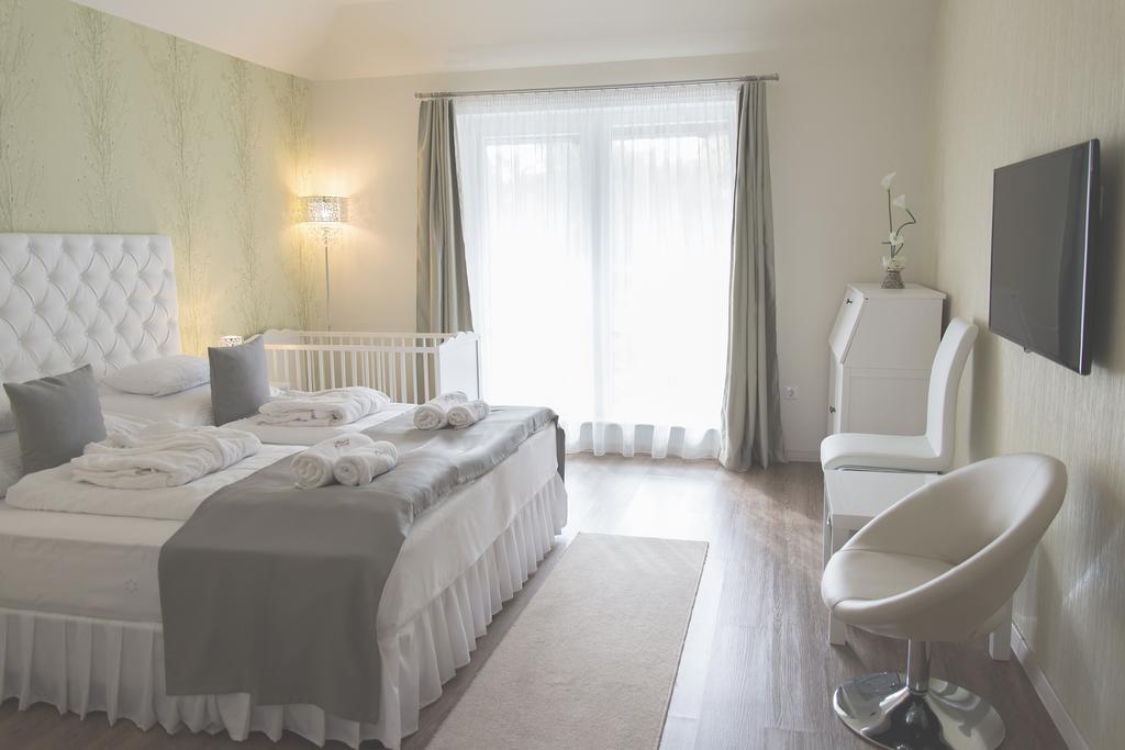 Munkacsy Hotel Bekescsaba Chambre photo