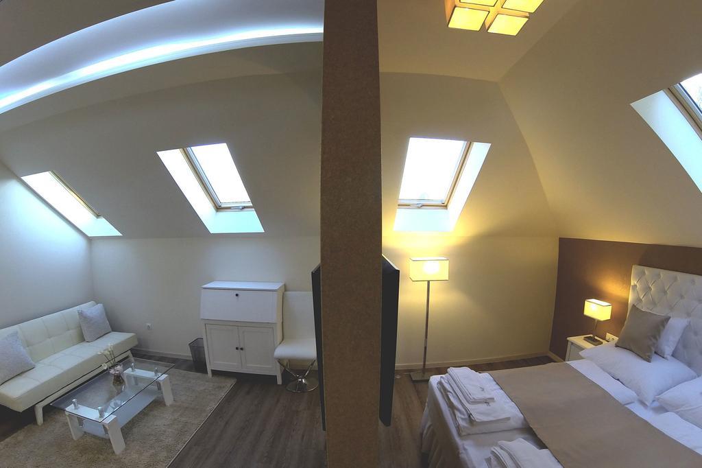 Munkacsy Hotel Bekescsaba Chambre photo